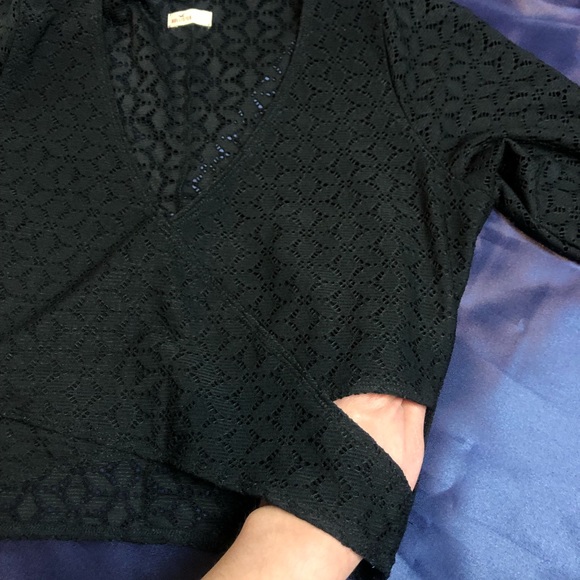 Hollister Crop top - Picture 7 of 7